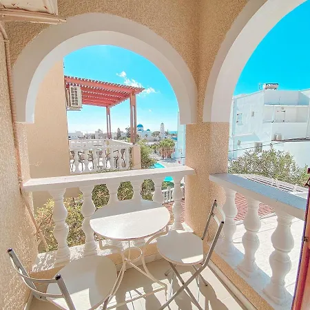 Dima Perissa (Santorini)