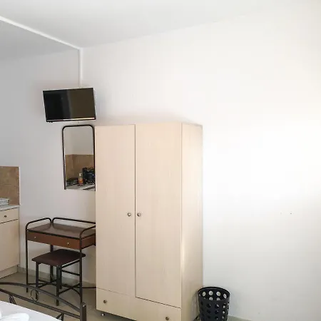 Dima Aparthotel Perissa (Santorini)