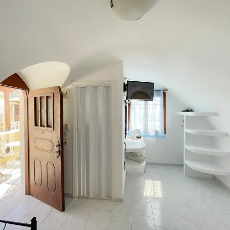 Hotel Dima Perissa (Santorini)