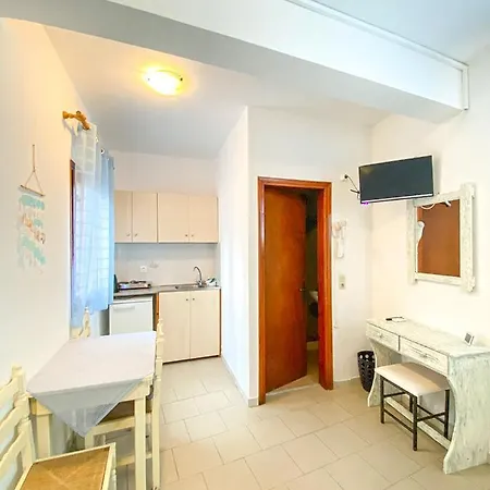 Aparthotel Dima Perissa (Santorini)