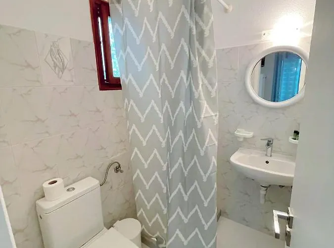 Dima Aparthotel Perissa (Santorini)